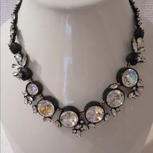 ISO this J Crew Necklace !! Willing to pay for 💰